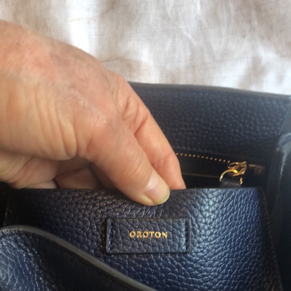 Oroton shoulder bag dark blue - Picture 7 of 8